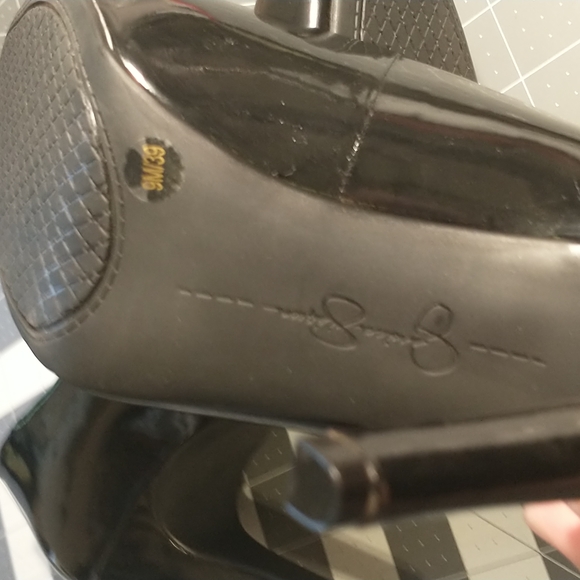 Jessica Simpson 4.25 inch stiletto heels w/ 1/2 inch platform brand new size 9M - Picture 3 of 3